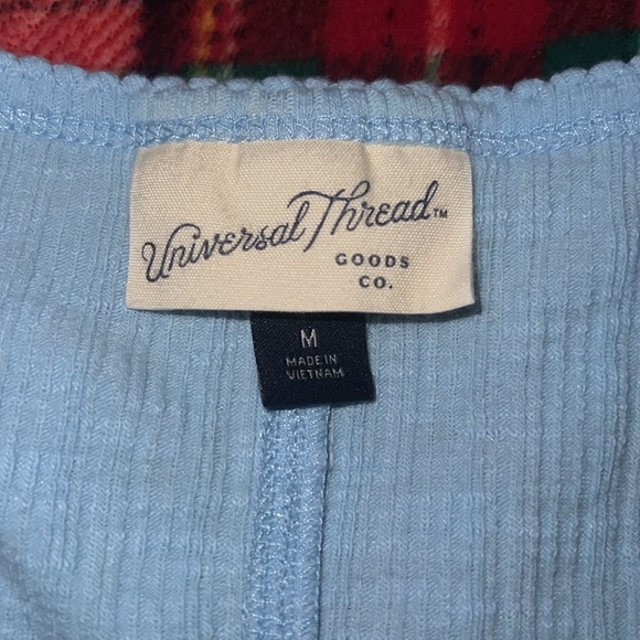 Medium Universal Thread light baby shirt - Picture 2 of 3